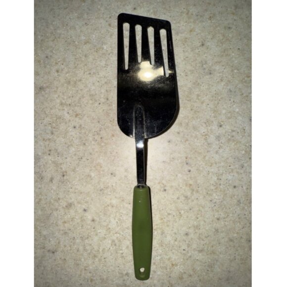 Avocado Green Foley Spatula 1960s Vintage Grandmothers -Mid-Century Spatula - Picture 2 of 14